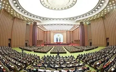 КХДР парламенті ел Конституциясына енгізілген өзгерістерді талқылайды