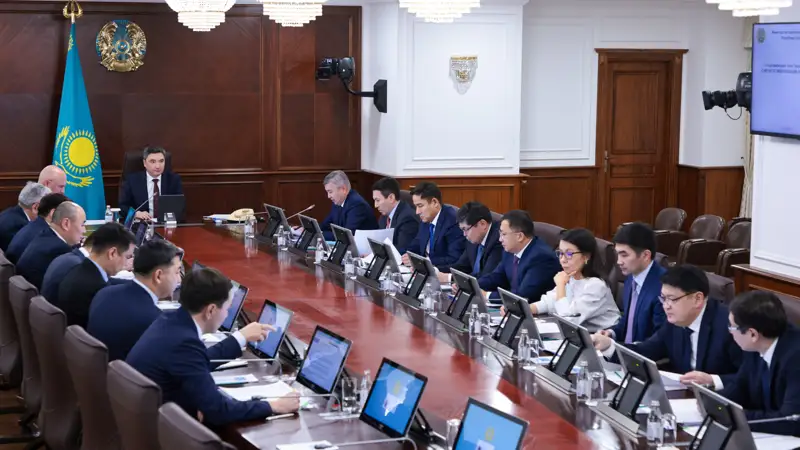 Олжас Бектенов провел заседание Комиссии по демонополизации экономики