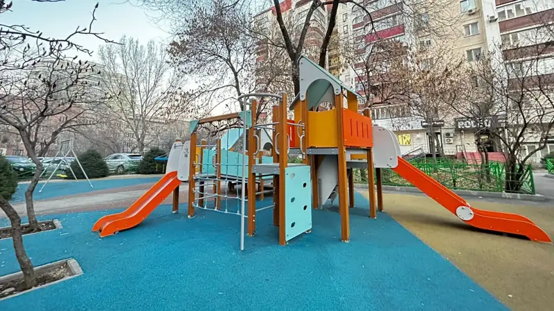 По программе «Бюджет народного участия» в Алматы благоустраиваются дворовые территории 