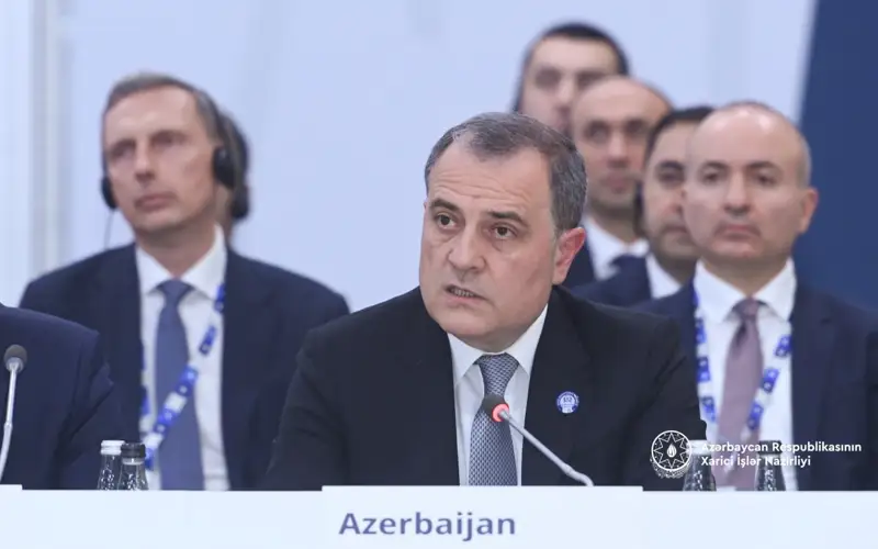 Баку заявил о прогрессе по мирному соглашению с Ереваном