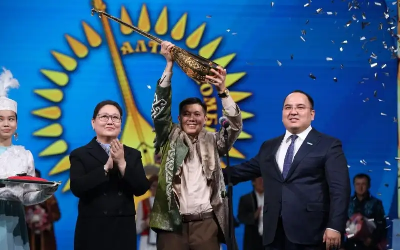 «Төрлет, еңбек адамы» атты ақындар айтысы