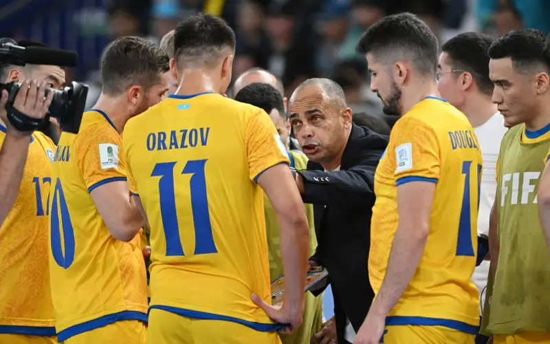 Fýtzaldan Qazaqstan quramasy