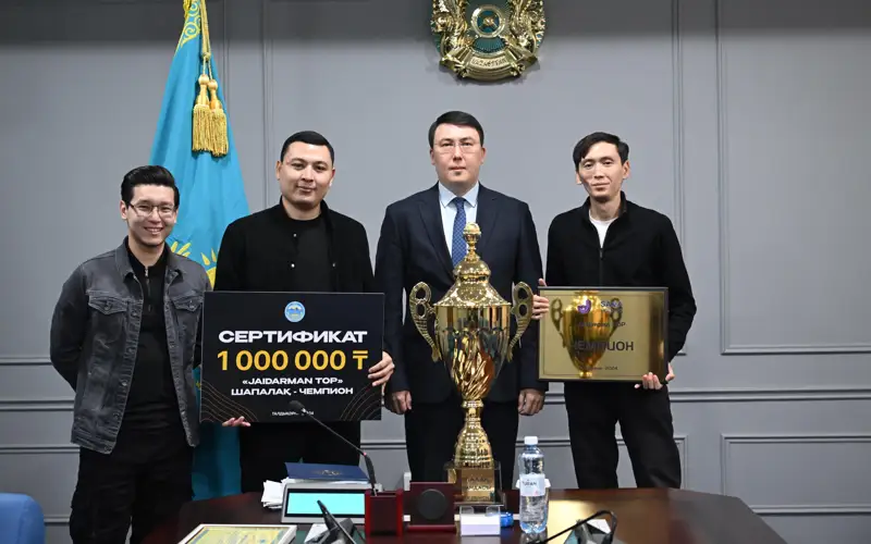  «Shapalaq» komandasy -Jetisý oblysynyń alǵashqy chempıondary