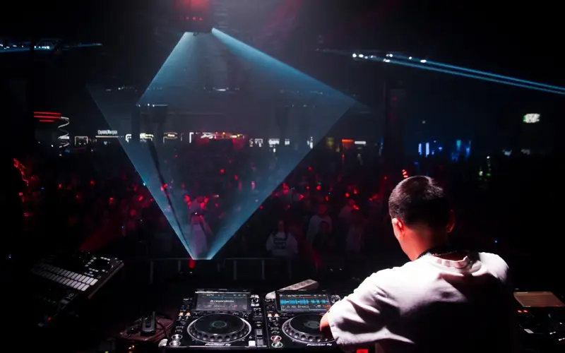 В Алматы прошел первый фестиваль электронной музыки AIREA