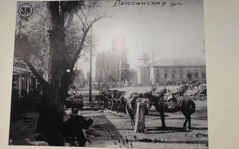 Алматының тарихи фотосуреттерінің көрмесі 