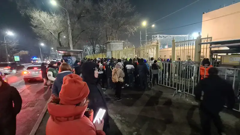 «Астана» - «Челси»: что творится на стадионе перед матчем