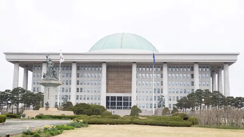 韩国在野党再次发起尹锡悦弹劾动议案 国会通过“内乱特检法”