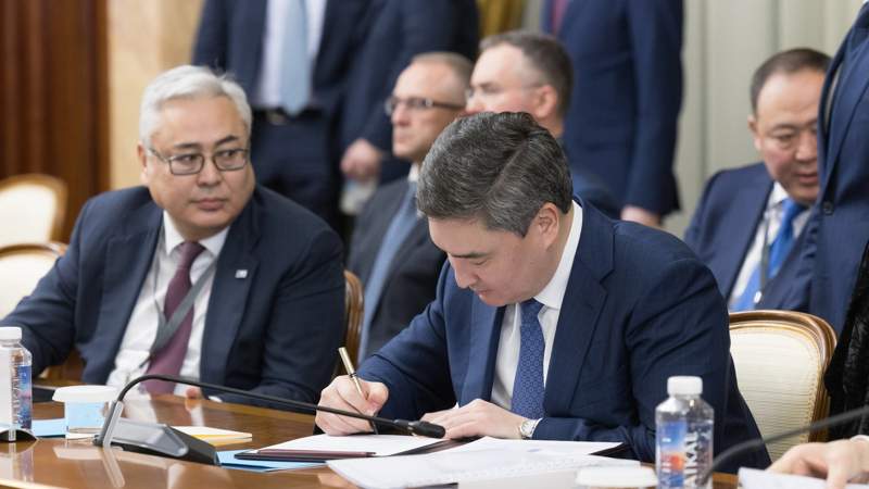 Премьер-министр Олжас Бектенов принял участие в заседании ЕМПС в Москве Премьер-министр Олжас Бектенов принял участие в заседании ЕМПС в Москве