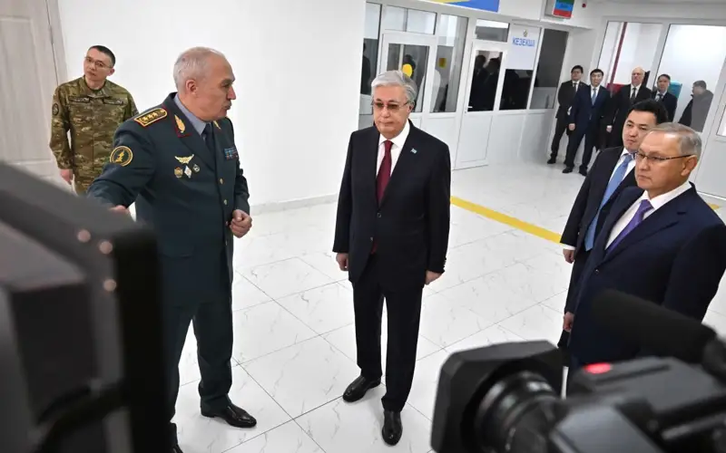 Президент Қаратал ауданының қорғаныс істері бөліміне барды