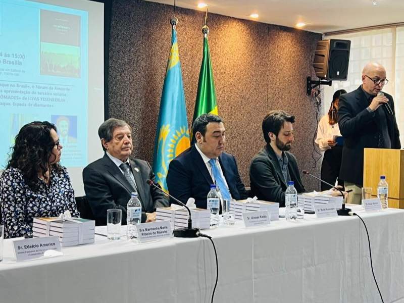 Third book of Ilyas Yessenberlin’s trilogy “Nomads” presented in Brazil