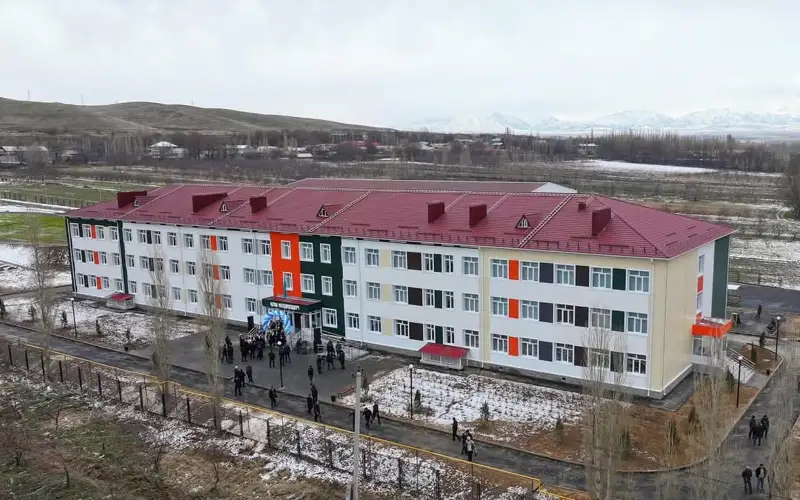 Túrkistan oblysynda 600 oryndyq jańa mektep ashyldy