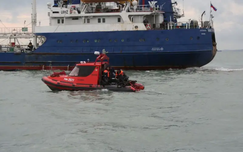 Два танкера терпят бедствие в Керченском проливе