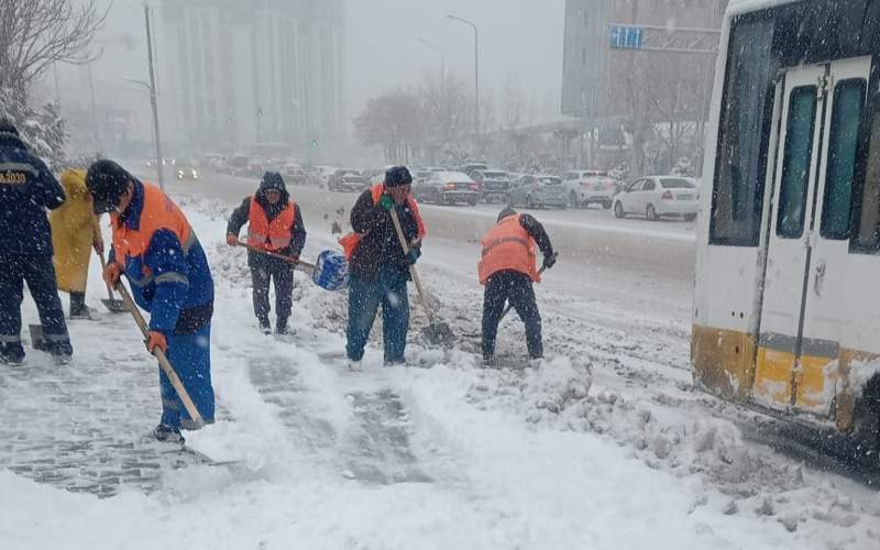 Shymkent qar qursaýynda qaldy