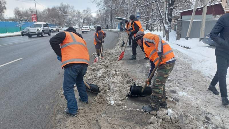 Almaty, qys, qar, kommýnaldyq qyzmet