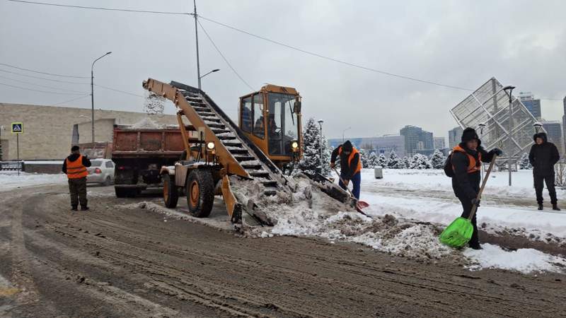 Almaty, qys, qar, kommýnaldyq qyzmet