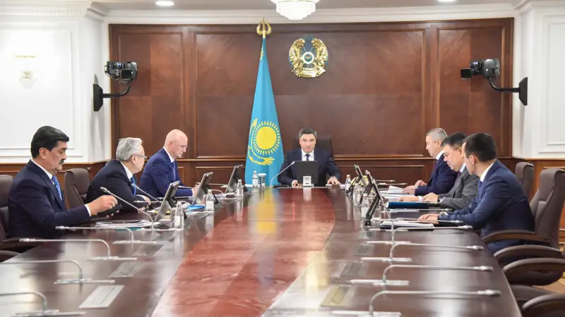 Олжас Бектенов