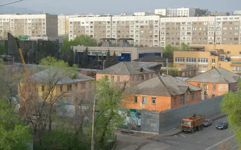 Almaty to demolish half of all dilapidated housing by 2030