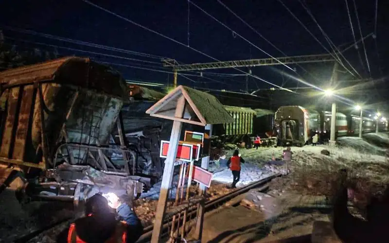 Trains collide  near Russia's Murmansk, number of injured people rises to 31