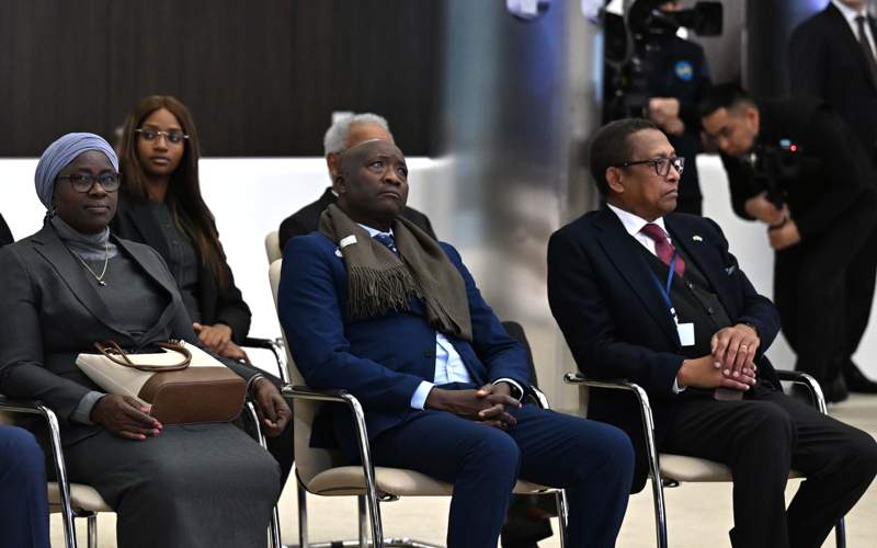 Президенты Казахстана и Гвинеи-Бисау посетили МФЦА Президенты Казахстана и Гвинеи-Бисау посетили МФЦА