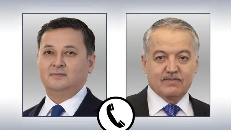 Murat Nurtleu discusses bilateral cooperation with his Tajik, Armenian counterparts