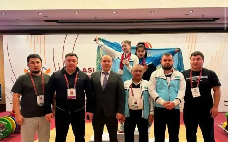 Kazakh female weightlifters bag silver, bronze medals at Asian Championships in Doha