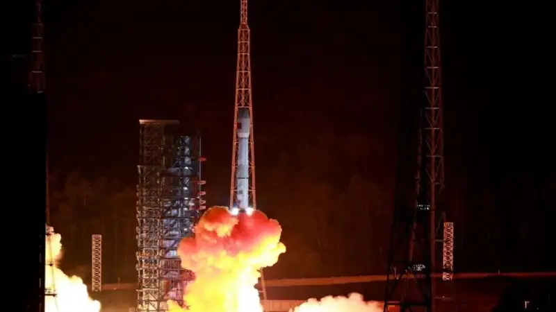 Китай запустил новый спутник для тестирования технологий связи 