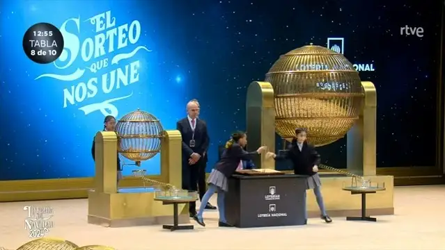 В Испании состоялся розыгрыш знаменитой рождественской лотереи «Эль Гордо»