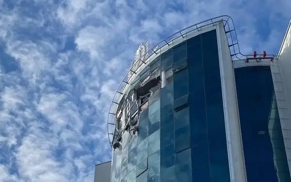 Вертолет врезался в здание больницы в Турции: есть погибшие 