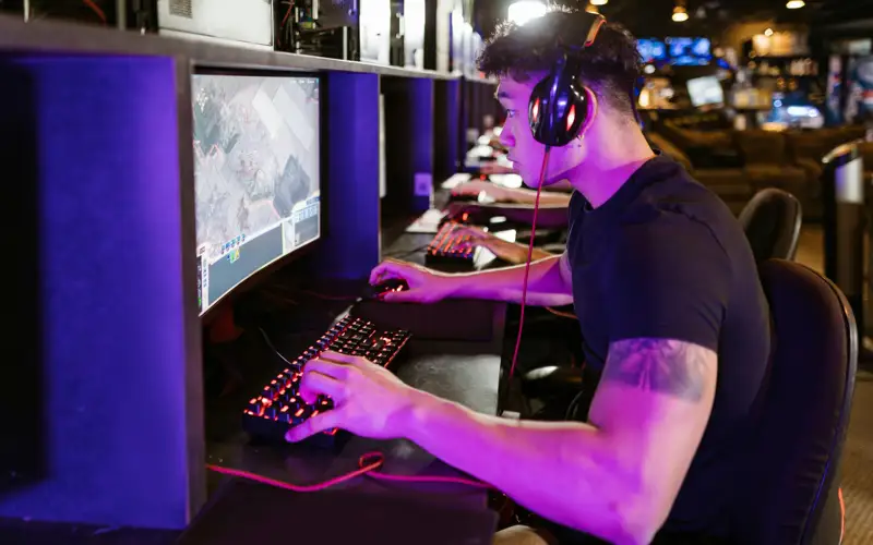 Управляющая компьютерными клубами в Астане украла почти 146,9 млн тенге