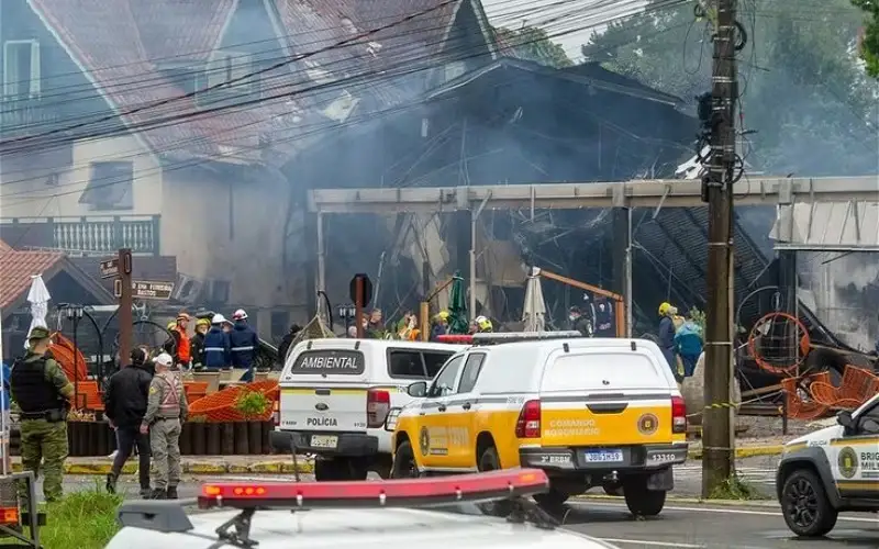 Private plane in Brazil crashes into building, killing all 10 people on board