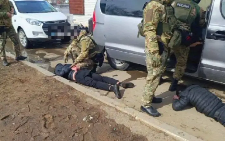 В Астане иностранцы обокрали ломбард 