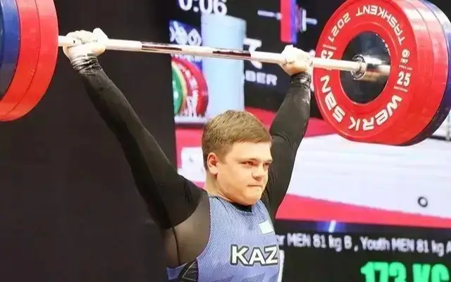 Қозоғистонлик оғир атлетикачи Денис Полубояринов Осиё чемпиони бўлди