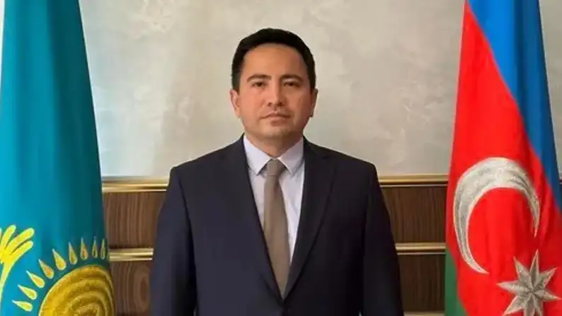 Qazaqstan men Ázerbaıjan bul synaqtan baýyrlastyq rýhynda ótetinine senimdimin – Álim Baıel