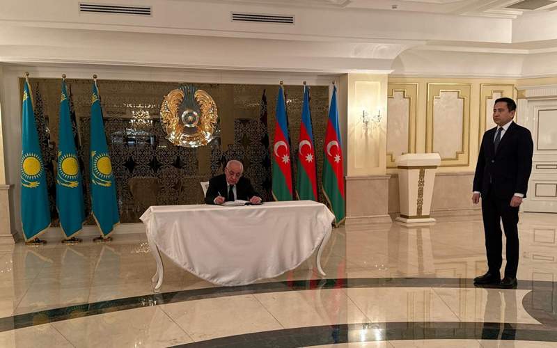 Премьер-министр Азербайджана выразил соболезнование Казахстану Премьер-министр Азербайджана выразил соболезнование Казахстану