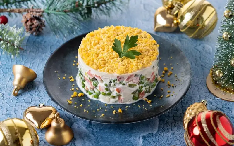 Қазақстанда Жаңа жылдық дастархан жаю үшін қанша теңге керек