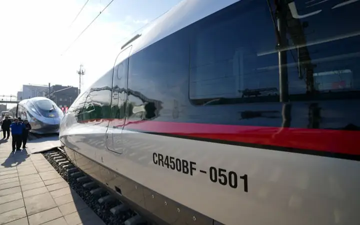 В Китае представили прототип сверхскоростного поезда CR450