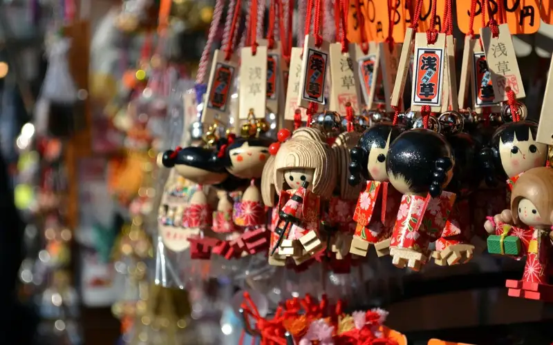 Japanese  schools urged to avoid trips in peak season amid labor shortage