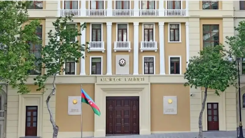 Әзербайжан Ресей азаматтарының елге кіру ережелерін қатаңдатпақ