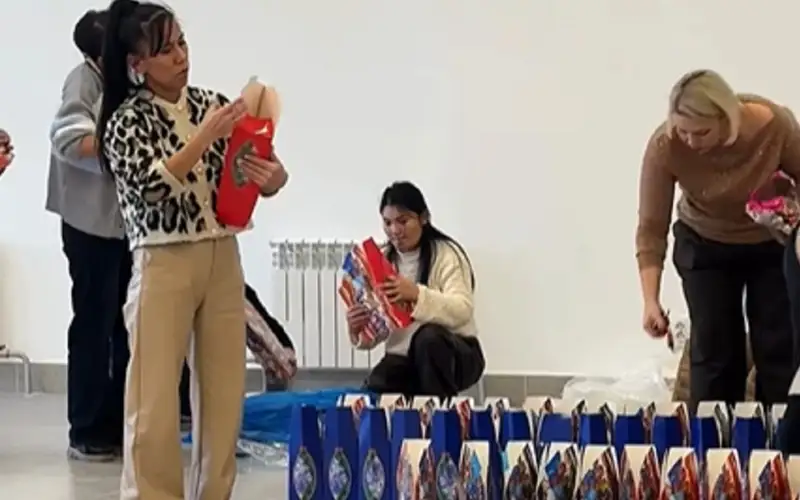 Чувствуем себя эльфами — как женщины Усть-Каменогорска дарят праздник особенным детям