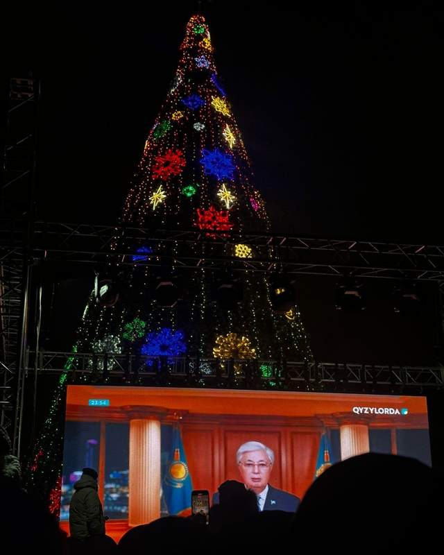 Трансляция новогоднего поздравления в Кызылорде 