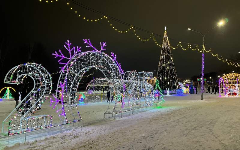 Pavlodar jańa jyldyq bezendirýi