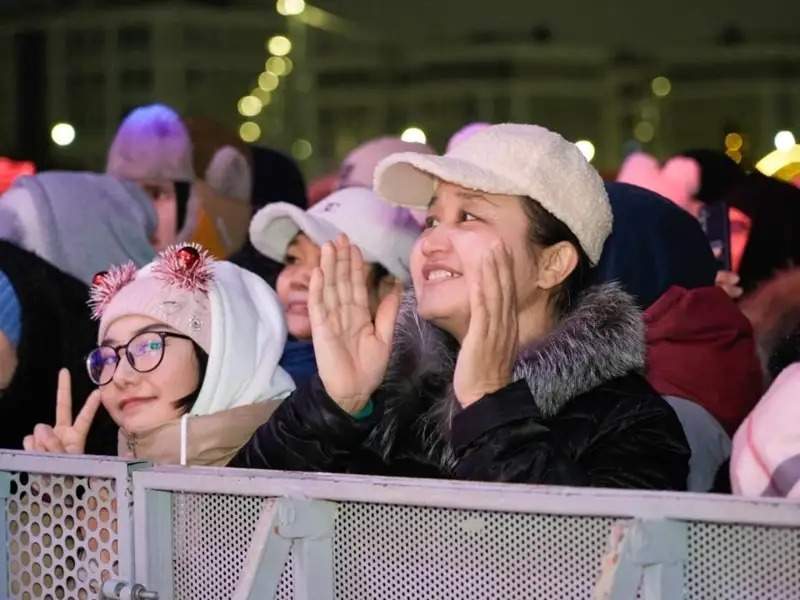 Astana welcomes New Year 2025 with spectacular fireworks display