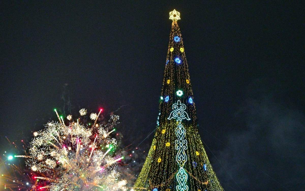 Онлайн зорлық-зомбылық порно Джессика Альбамен бірге эротикалық тұсқағаз