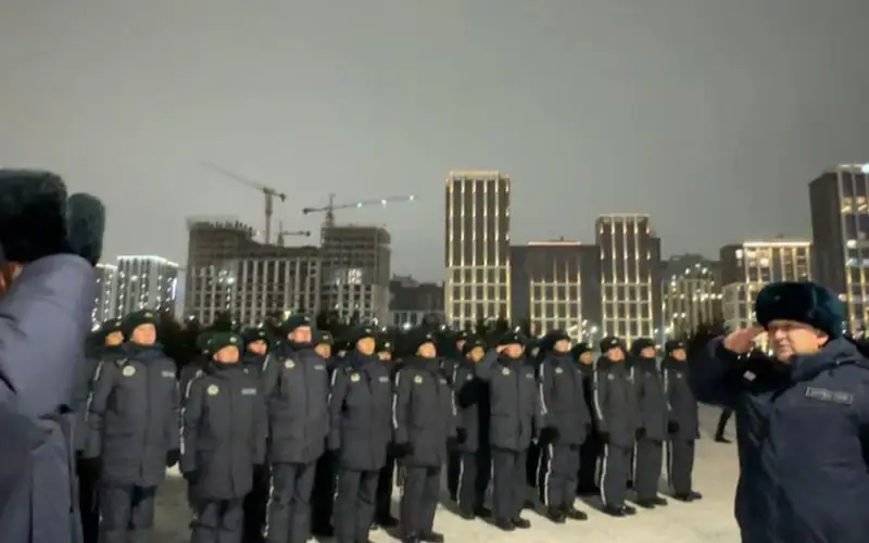 В праздники военные Нацгвардии и полиция охраняют порядок и безопасность