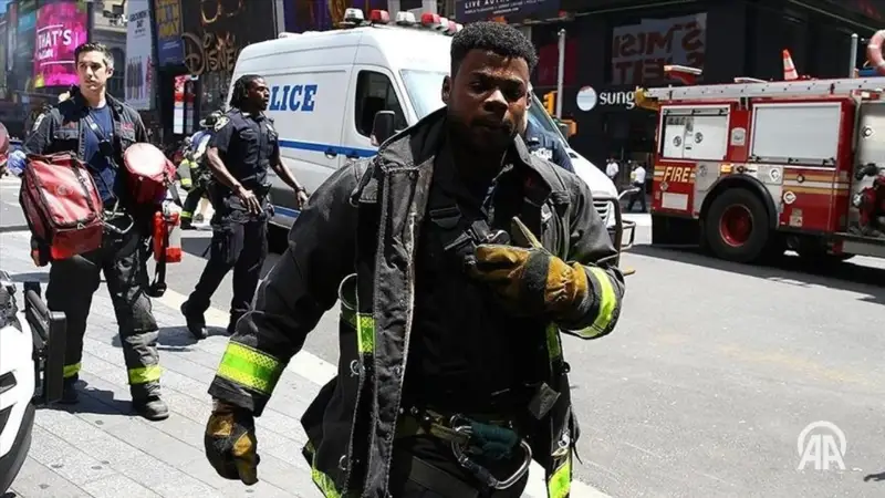 Спецслужбы США расследуют связь между терактом в Новом Орлеане и взрывом Cybertruck