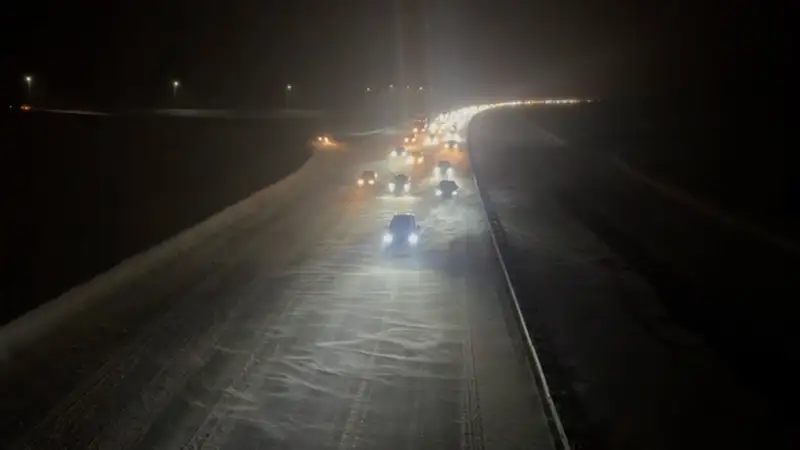 Тысячу машин сопровождают полицейские после ДТП в Акмолинской области