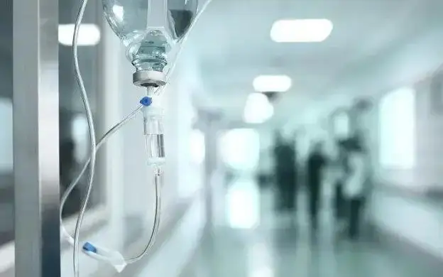 Дәрігерлер ірі жол апатынан зардап шеккендердің жағдайы туралы баяндады 