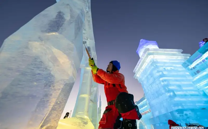 Харбинде халықаралық мұз мүсіндер байқауы өтті