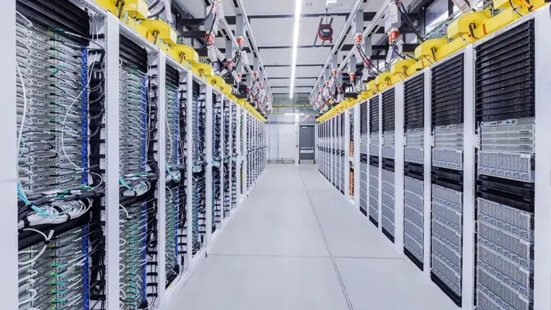 Microsoft жасанды интеллект деректер орталығына 80 миллиард доллар инвестиция салады