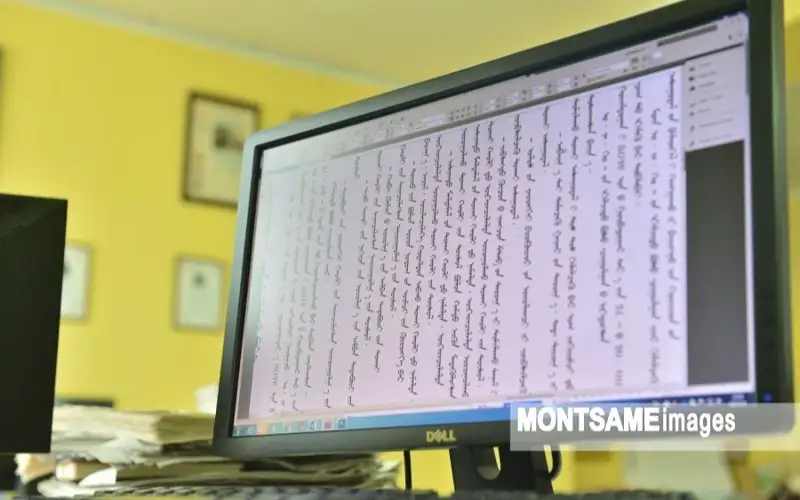 Mongolia officially adopts dual script for government documents